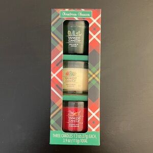 Yankee Candle Christmas Classics Trio - Green, White, Red